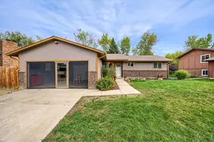 2542 Cambridge Dr, Longmont, CO 80503 - Photo 1