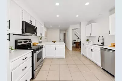 1562 S Spruce St, Denver, CO 80231 - Photo 7