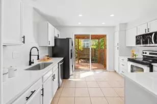 1562 S Spruce St, Denver, CO 80231 - Photo 9