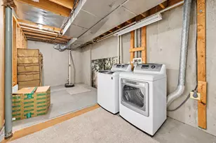 1562 S Spruce St, Denver, CO 80231 - Photo 25