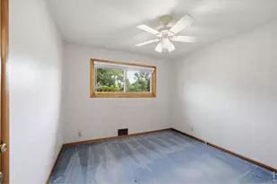 1542 W 16th St, Loveland, CO 80538 - Photo 21