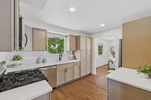 1370 Zenobia St, Denver, CO 80219 - Photo 7
