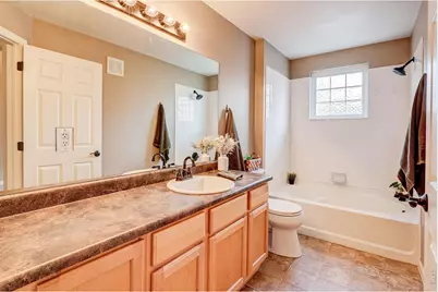 810 Lucca Dr, Evans, CO 80620 - Photo 17