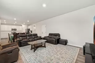 12201 E 100th Dr, Commerce City, CO 80022 - Photo 7