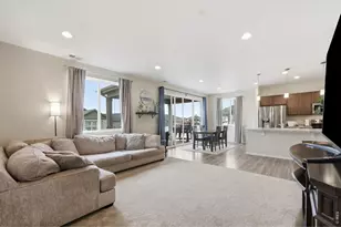 1617 Northcroft Dr, Windsor, CO 80550 - Photo 3