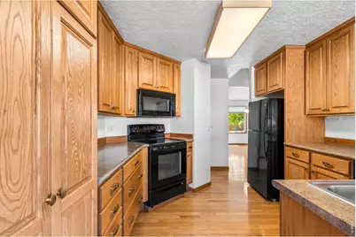 207 N 44th Ave, Greeley, CO 80634 - Photo 13