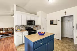 3214 Grenache St, Evans, CO 80634 - Photo 11