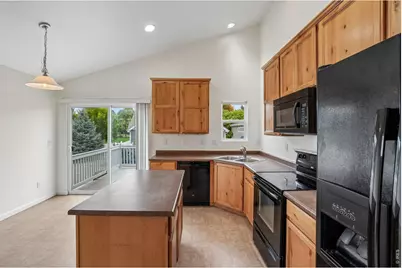1827 E 11th St, Loveland, CO 80537 - Photo 9