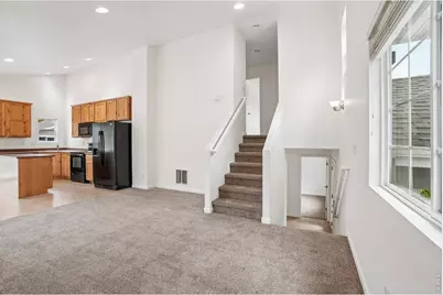 1827 E 11th St, Loveland, CO 80537 - Photo 5