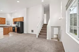 1827 E 11th St, Loveland, CO 80537 - Photo 5