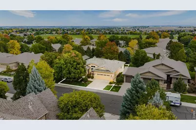 6422 Pumpkin Ridge Dr, Windsor, CO 80550 - Photo 3