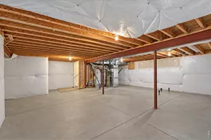 812 Windflower Dr, Longmont, CO 80504 - Photo 39