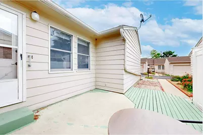 1942 W 17th St, Loveland, CO 80538 - Photo 23