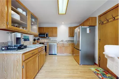 1942 W 17th St, Loveland, CO 80538 - Photo 5