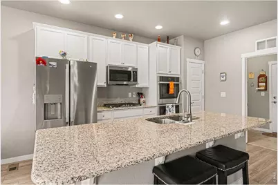 1237 Tipton St, Berthoud, CO 80513 - Photo 7