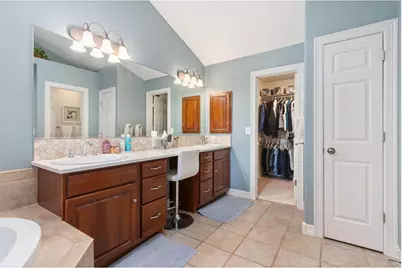 6038 Huntington Hills Dr, Fort Collins, CO 80525 - Photo 17