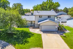 619 Blue Mountain Ct, Windsor, CO 80550 - Photo 1