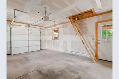 835 W 5th St, Loveland, CO 80537 - Photo 33