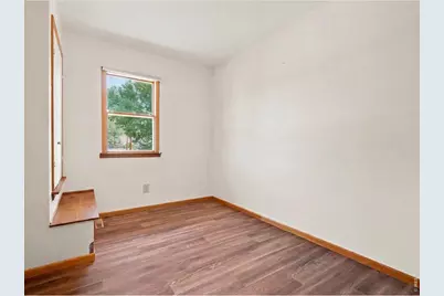 835 W 5th St, Loveland, CO 80537 - Photo 27
