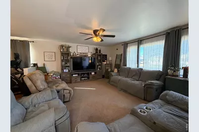 970 N 13th St, Burlington, CO 80807 - Photo 3