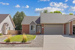 910 N 4th St, Johnstown, CO 80534 - Photo 3