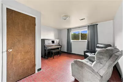 2404 N Van Buren Ave, Loveland, CO 80538 - Photo 19