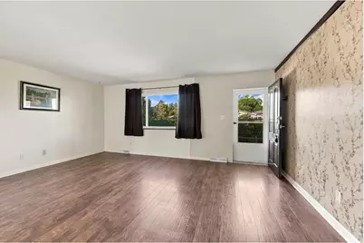 2404 N Van Buren Ave, Loveland, CO 80538 - Photo 7