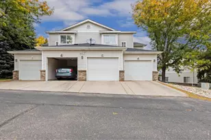 950 52nd Ave Ct, Greeley, CO 80634 - Photo 3