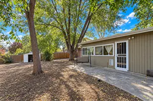 1048 Kane Dr, Longmont, CO 80501 - Photo 41