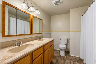 1048 Kane Dr, Longmont, CO 80501 - Photo 31