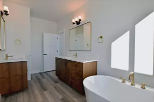 32789 Eagle View Dr, Greeley, CO 80631 - Photo 9