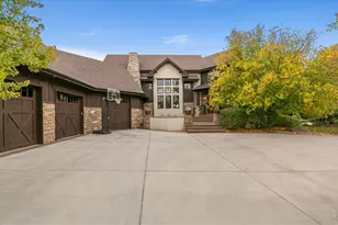 3715 Rocky Stream Dr, Fort Collins, CO 80528 - Photo 3