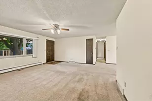 3233 Hawthorn Dr, Loveland, CO 80538 - Photo 7