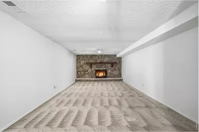 2402 Mountair Ln, Greeley, CO 80634 - Photo 25
