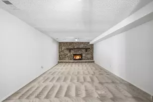 2402 Mountair Ln, Greeley, CO 80634 - Photo 25