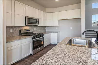 1211 105th Ave Ct, Greeley, CO 80634 - Photo 9