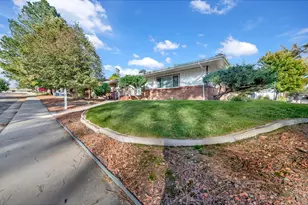 1010 Carol St, Fort Morgan, CO 80701 - Photo 3