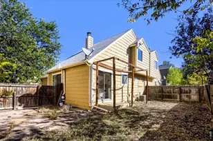 1021 Townley Cir, Longmont, CO 80501 - Photo 25