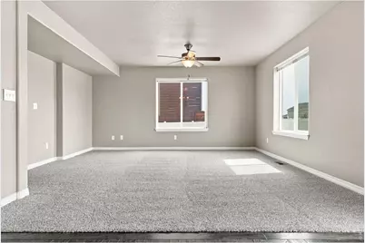 2063 Tabor St, Berthoud, CO 80513 - Photo 9