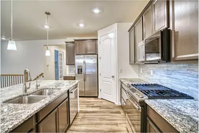 753 Drake Ave, Erie, CO 80516 - Photo 7