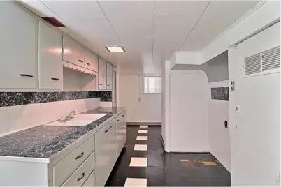 1326 8th St, Greeley, CO 80631 - Photo 31