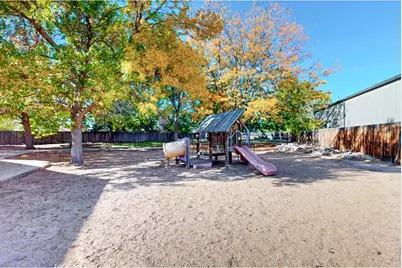 1040 Walnut St, Windsor, CO 80550 - Photo 31