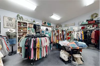 1040 Walnut St, Windsor, CO 80550 - Photo 25