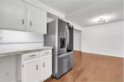 3825 Columbia Dr, Longmont, CO 80503 - Photo 9