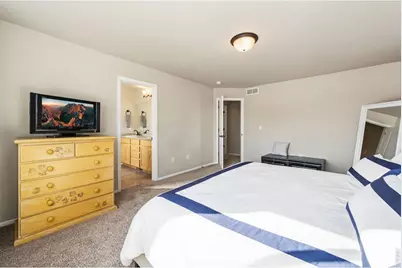 2642 Sapphire St, Loveland, CO 80537 - Photo 13