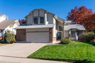 861 W Chestnut Cir, Louisville, CO 80027 - Photo 3