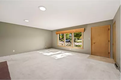 1207 Loch Mount Dr, Loveland, CO 80537 - Photo 9