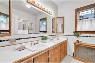 685 S Emerson St, Denver, CO 80209 - Photo 17
