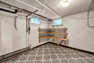 685 S Emerson St, Denver, CO 80209 - Photo 33