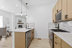 662 S Logan St, Denver, CO 80209 - Photo 21